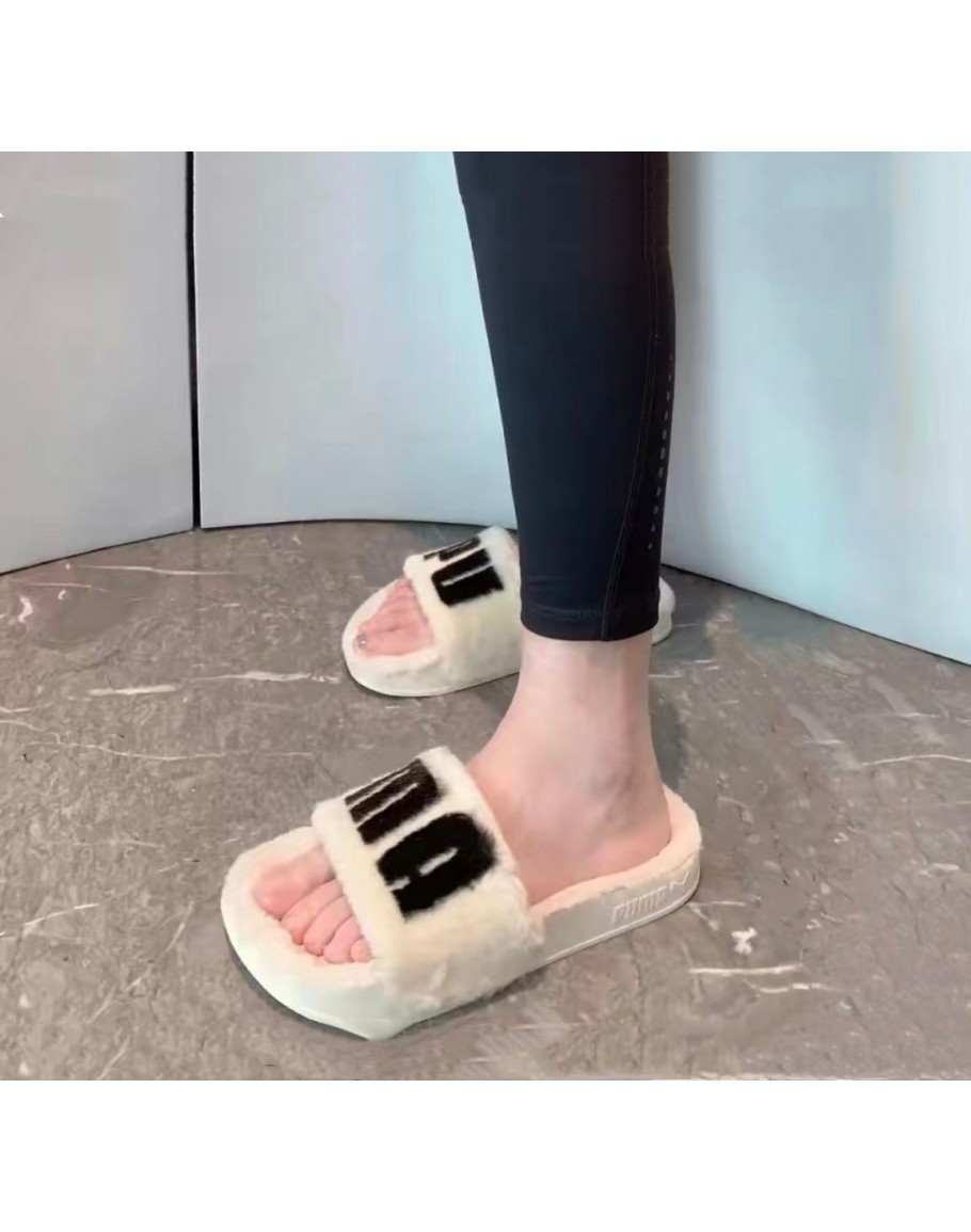 PUMA★LEADCAT 2.0 FUZZ WNS★ファーサンダル★2色 Leadcat 2.0 Fuzz Women's Slides | PUMA